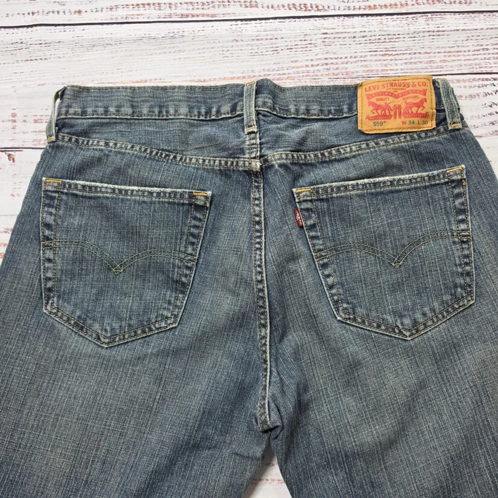 Levis levi 559